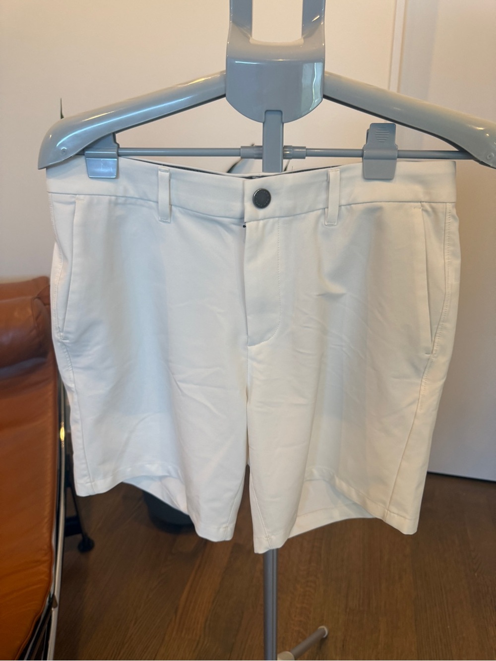 Bonobos White Flat Front Stretch Bermuda Shorts
